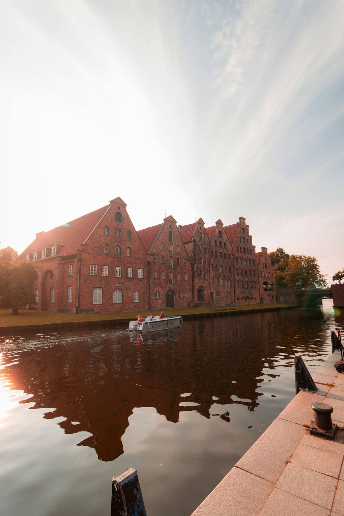Backsteinspeicher an der Trave in Lübeck